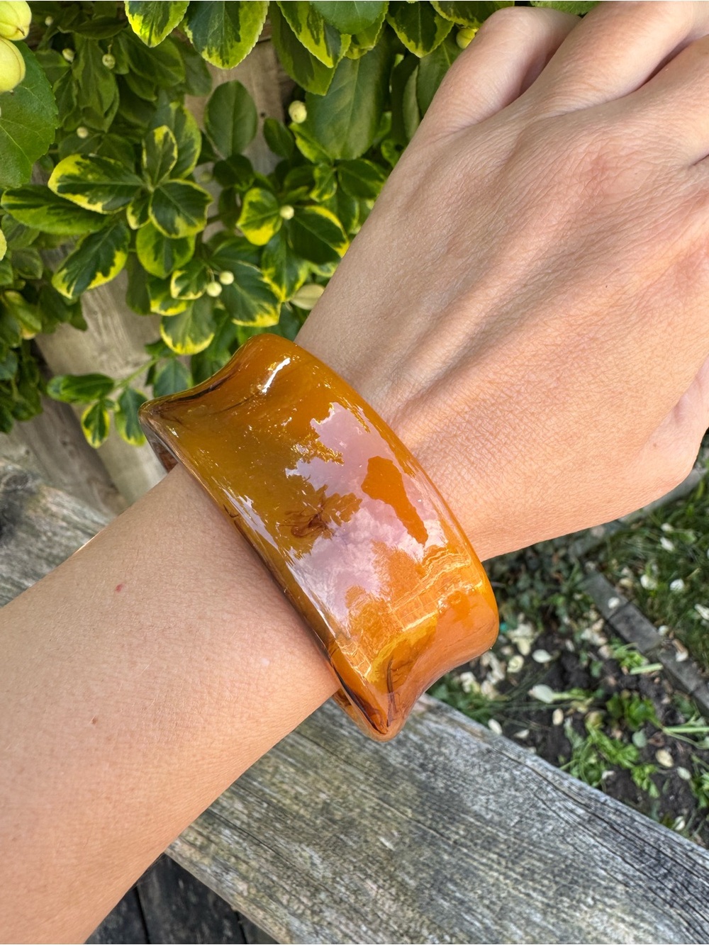 Vintage Aldo Chunky Acrylic Bangle Bracelet - Amber Honey Swirl Retro